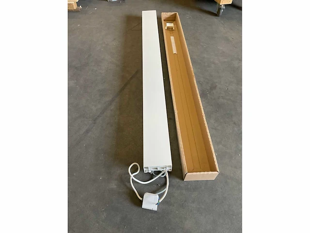 Gaia designradiator elektrisch 15x180 cm - afbeelding 2 van  3