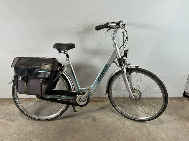 Gaint twist elektrische dames fiets - afbeelding 2 van  9