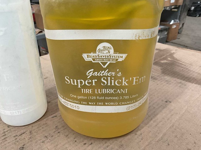 Gaither’s super slick tire lubricant - afbeelding 2 van  3