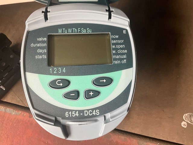 Galcon dc-4s 2 wire batterijgevoede irrigatiecontroller (20x) - afbeelding 2 van  5