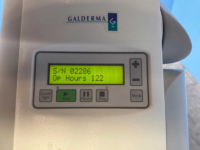 Galderma - aktikite cl128 - dermatologische fotodynamische therapie lamp - afbeelding 3 van  15