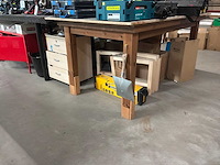 Gallery stretcher spanapparaat met werktafel. - afbeelding 2 van  4