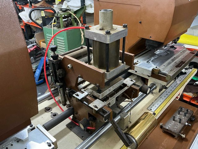 Galli tce3000/2t leerstans-/ponsmachine met markeerunit – 3.000 kg – incl. ponsen - afbeelding 11 van  27