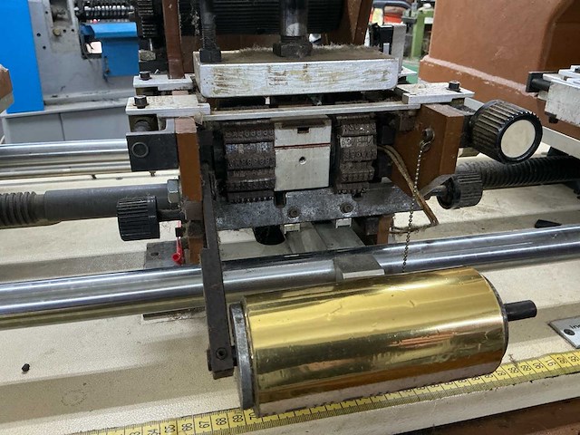 Galli tce3000/2t leerstans-/ponsmachine met markeerunit – 3.000 kg – incl. ponsen - afbeelding 24 van  27