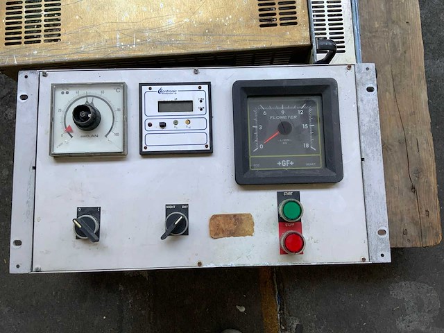 Galvanic electroforming cd/dvd master production installatie 1998 digital matrix corporation mc / 1000 geautomatiseerde handling cd / dvd reinigingscel opstelling - afbeelding 11 van  13
