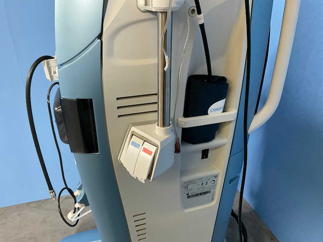Gambro - artis - dialysis equipment - 2013 (2x) - afbeelding 6 van  20
