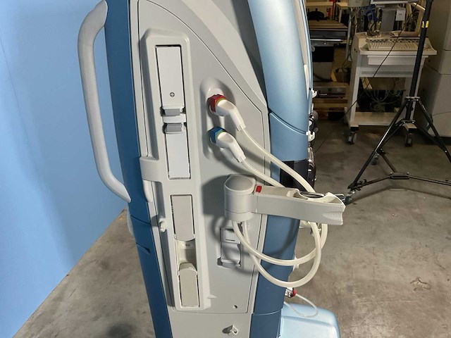 Gambro - artis - dialysis equipment - 2013 (3x) - afbeelding 2 van  27