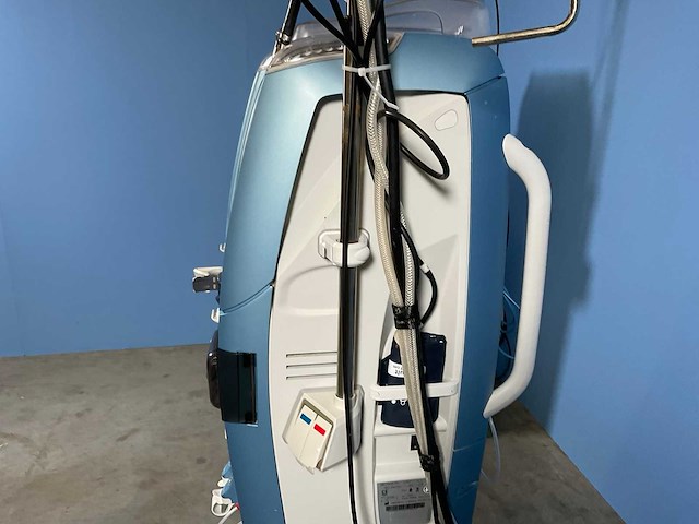 Gambro - artis - dialysis equipment - 2013 (3x) - afbeelding 6 van  27