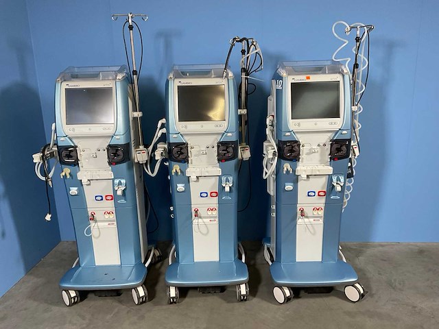 Gambro - artis - dialysis equipment - 2013 (3x) - afbeelding 12 van  27