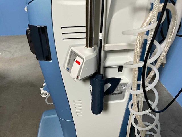 Gambro - artis - dialysis equipment - 2013 (3x) - afbeelding 24 van  27