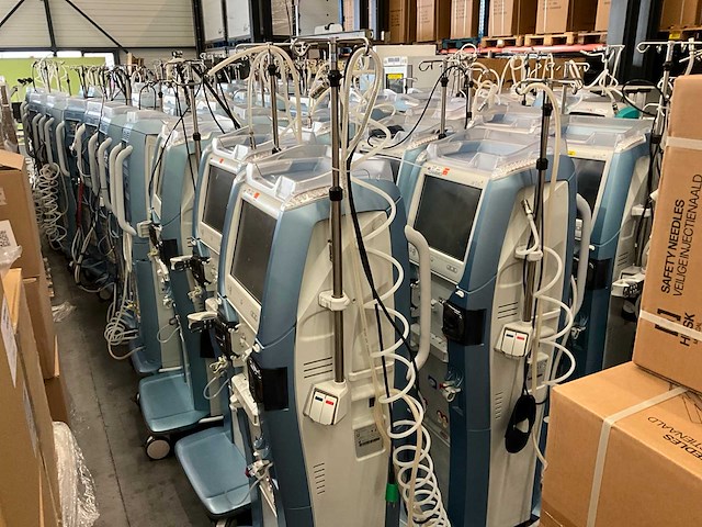 Gambro - artis - dialysis equipment - 2013 (56x) - afbeelding 8 van  11