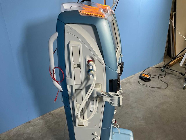 Gambro - artis - dialysis equipment - 2013 - afbeelding 3 van  12