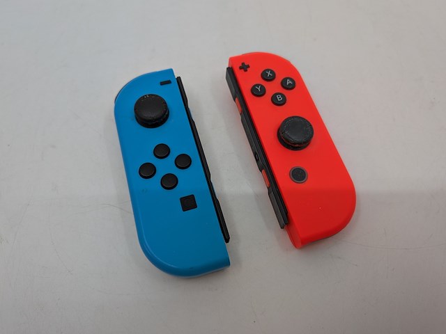 Gameconsole, nintendo, switch, neon blue + neon red joy-con 32 gb, incl. beschermhoes - afbeelding 5 van  23