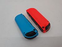 Gameconsole, nintendo, switch, neon blue + neon red joy-con 32 gb, incl. beschermhoes - afbeelding 6 van  23