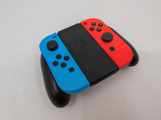 Gameconsole, nintendo, switch, neon blue + neon red joy-con 32 gb, incl. beschermhoes - afbeelding 7 van  23