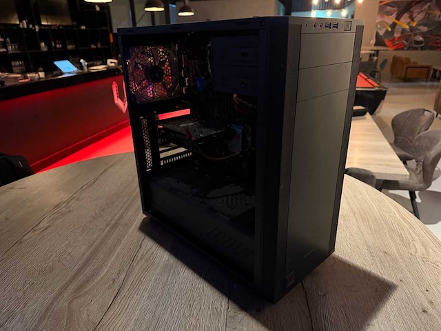 Gaming - desktop - afbeelding 1 van  6