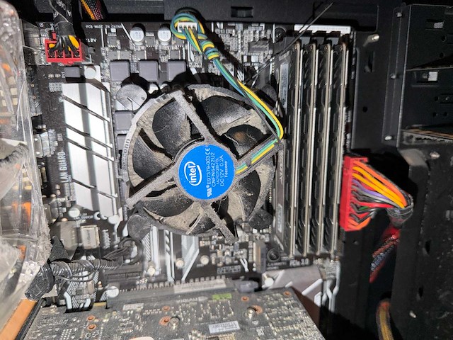 Gaming - desktop - afbeelding 4 van  6