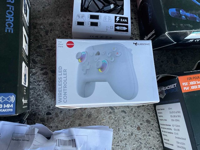 Gaming accessoire (44x) - afbeelding 7 van  19