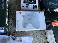 Gaming accessoire (44x) - afbeelding 7 van  19