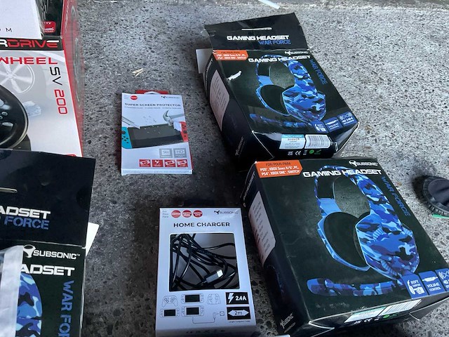 Gaming accessoire (44x) - afbeelding 8 van  19