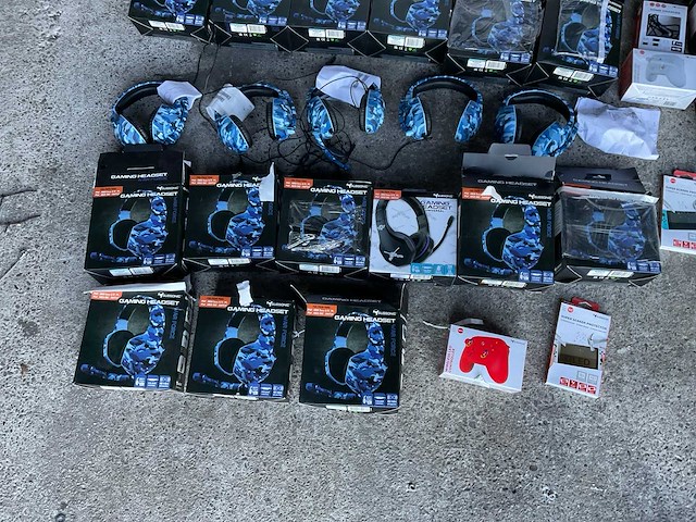 Gaming accessoire (44x) - afbeelding 18 van  19
