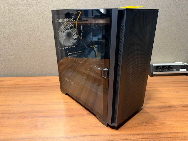 Gaming desktop - afbeelding 1 van  7