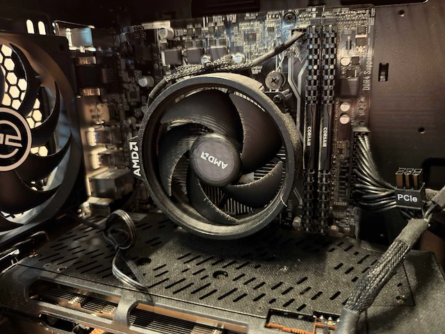 Gaming desktop - afbeelding 9 van  10