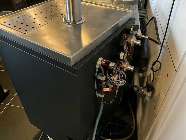 Gamko fkg20/2 tapinstallatie met koeling - afbeelding 6 van  6