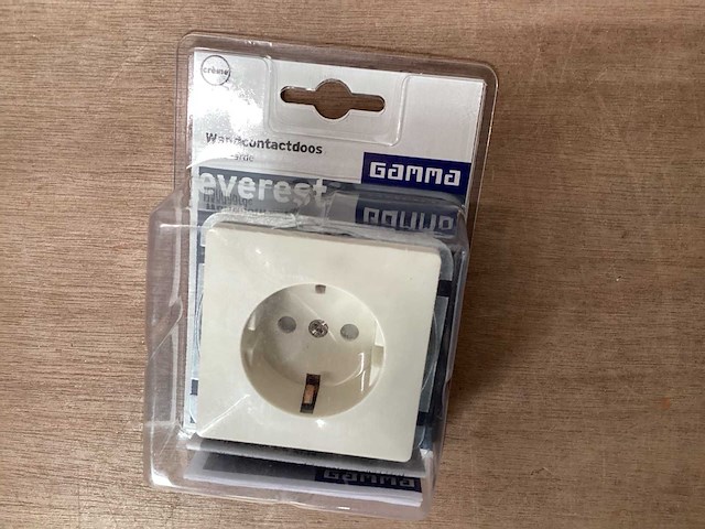 Gamma everest wandcontactdoos inbouw (65x) - afbeelding 1 van  2