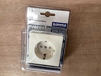 Gamma everest wandcontactdoos inbouw (65x) - afbeelding 1 van  2