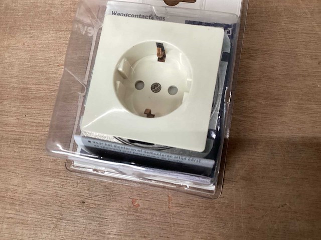 Gamma everest wandcontactdoos inbouw (65x) - afbeelding 2 van  2