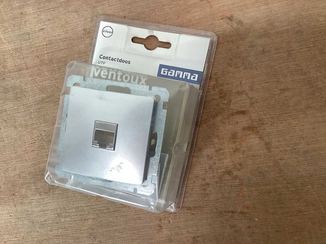 Gamma utp wandcontactdoos (120x) - afbeelding 1 van  3
