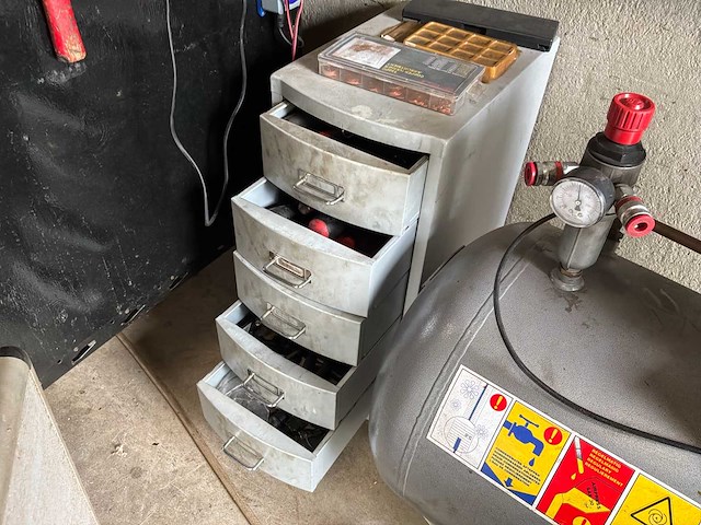 Garage gereedschap - afbeelding 13 van  24