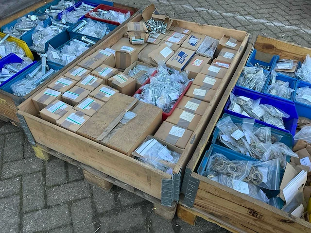 Garage inventaris bouten ringen - afbeelding 2 van  6