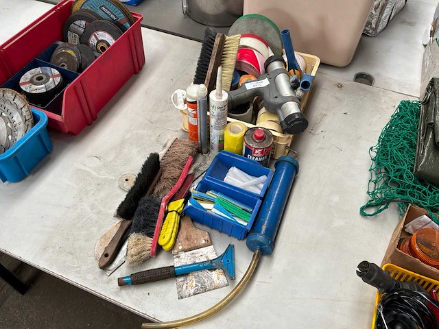 Garage inventaris - afbeelding 1 van  3