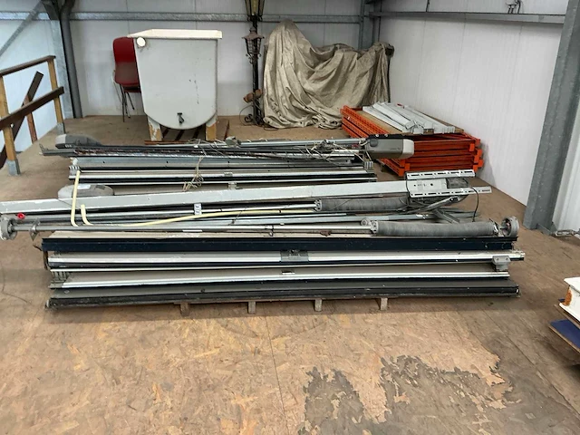 Garagedeur - afbeelding 4 van  5