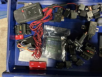 Garagekast met inhoud (3x) - afbeelding 22 van  25