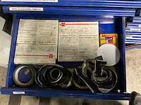 Garagekast met inhoud (3x) - afbeelding 25 van  25