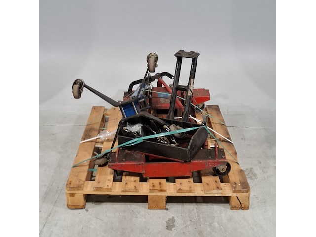 Garagekrik en assteun, o.a. van leeuwen - afbeelding 1 van  7