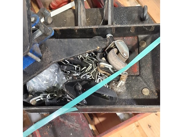 Garagekrik en assteun, o.a. van leeuwen - afbeelding 3 van  7