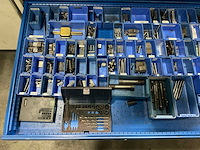 Garant ladekast met diverse onderdelen, gereedschappen en accessoires - afbeelding 13 van  34