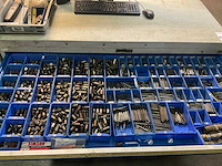 Garant ladekast met diverse onderdelen, gereedschappen en accessoires - afbeelding 24 van  34