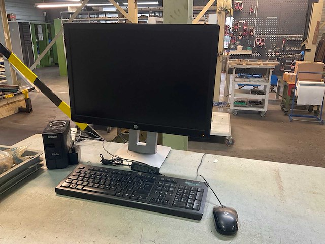 Garant ladekast met diverse onderdelen, gereedschappen en accessoires - afbeelding 27 van  34