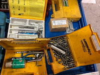 Garant ladekast met diverse onderdelen, gereedschappen en accessoires - afbeelding 33 van  34