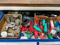 Garant materiaalkast met inhoud - afbeelding 3 van  8