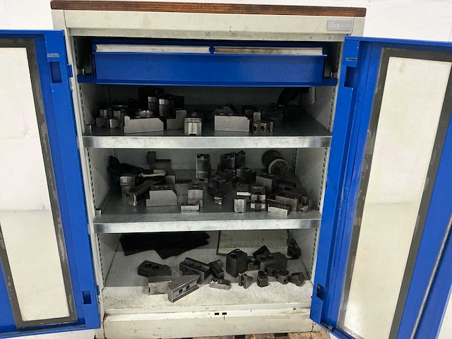 Garant materiaalkast met inhoud - afbeelding 2 van  5