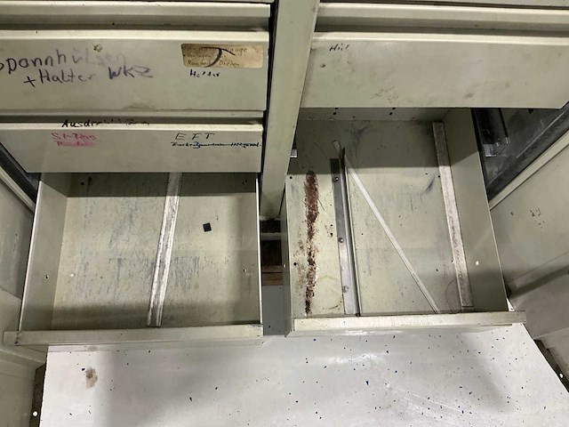 Garant materiaalkast met inhoud - afbeelding 9 van  9