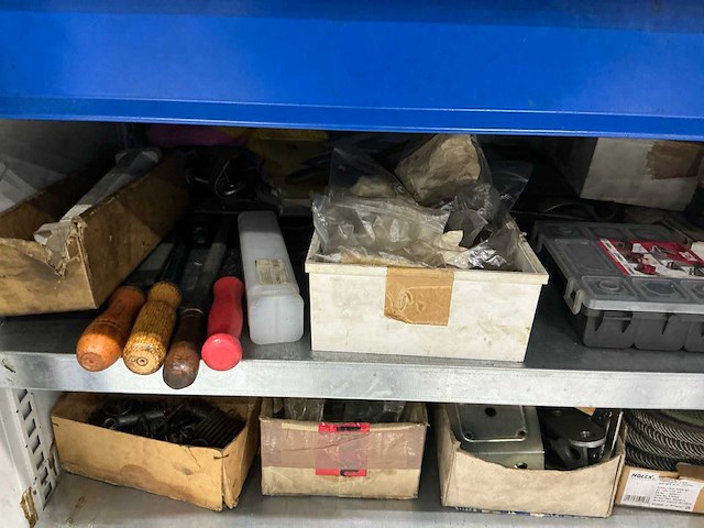 Garant materiaalkast met inhoud - afbeelding 4 van  6