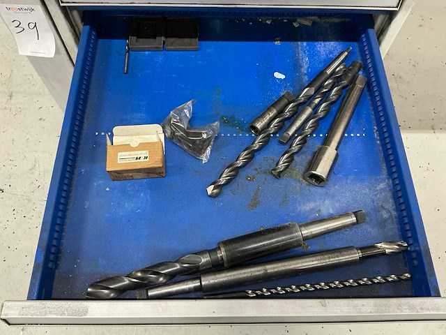 Garant werkbank met inhoud - afbeelding 6 van  8