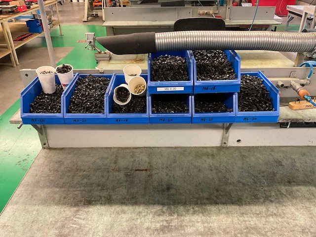 Garant werkbank metaal - afbeelding 13 van  18